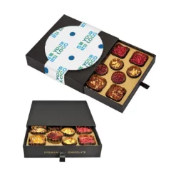 Gift Campaign Assortimento di 12 cioccolatini con 4 ripieni differenti in scatola></noscript> Cioccolatini
