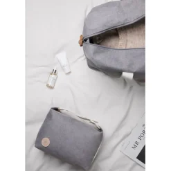 Gift Campaign Beauty case in poliestere riciclato con tasca interna e manico><noscript><img width=