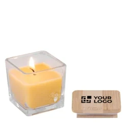 Gift Campaign Candela di cera d'api e vegetale con disegno di un'ape sul barattolo></noscript> Candele
