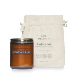 Gift Campaign Candela profumata in legno di cedro realizzata a mano nell'UE></noscript> Candele
