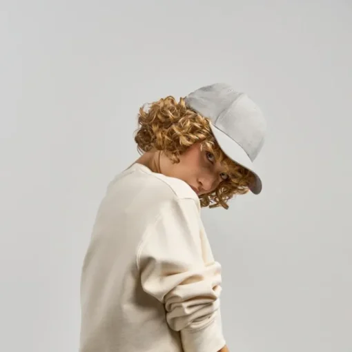 Gift Campaign Cappello in poliestere riciclato effetto velluto 6 pannelli 135 g/m2> Cappellini Personalizzati