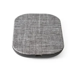 Gift Campaign Caricabatteria wireless ecologico con porta USB-C Fabric RPET></noscript> Caricabatterie