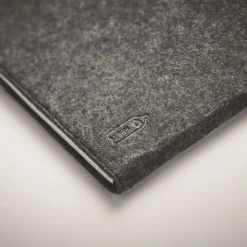 Gift Campaign Cartellette personalizzate A4 a righe con copertina in feltro RPET></noscript> Portadocumenti Personalizzati