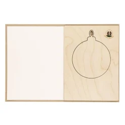 Gift Campaign Cartolina natalizia con decorazione a forma di pallina e semi di pino><noscript><img width=