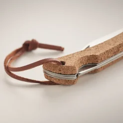 Gift Campaign Coltellino pieghevole in acciaio inox con manico rivestito in sughero><noscript><img width=