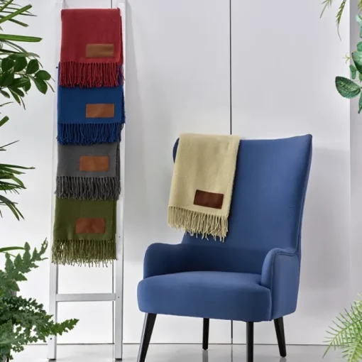 Gift Campaign Coperta molto soffice con patch personalizzabile in rPET da 180 g/m2> Coperte