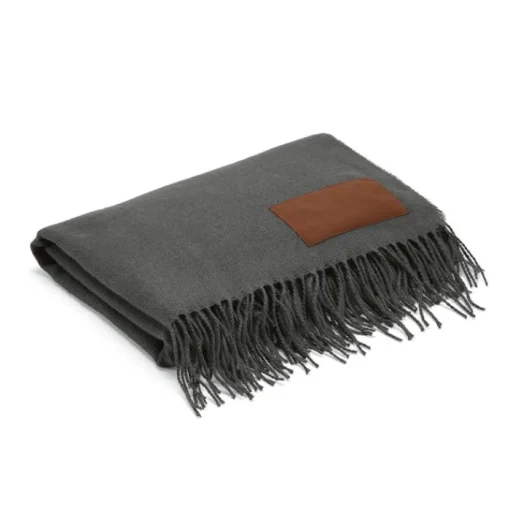 Gift Campaign Coperta molto soffice con patch personalizzabile in rPET da 180 g/m2> Coperte