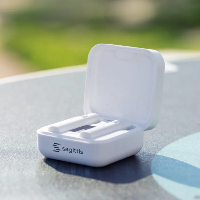 Gift Campaign Cuffiette bluetooth in custodia con pannello solare Solar Charging> Auricolari Personalizzati