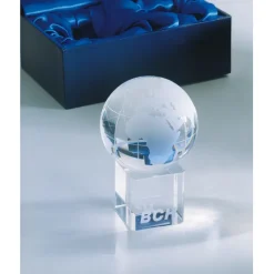 Gift Campaign Fermacarte con logo a forma di mondo cubo personalizzabile Globe></noscript> Gadget Per L'Ufficio