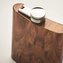 Gift Campaign Fiaschetta in acciaio inox riciclato con aspetto in legno da 190 ml><noscript><img width=