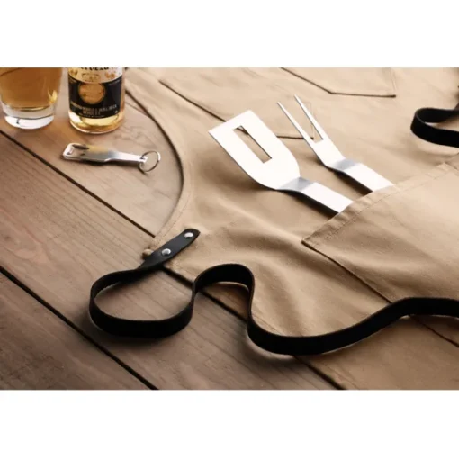 Gift Campaign Grembiule con logo con 2 tasche in canvas cerato e dettagli in pelle BBQ> Grembiuli Personalizzati