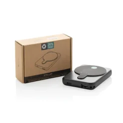 Gift Campaign Power bank wireless magnetica in plastica riciclata 5.000 mAh></noscript> Power Bank Personalizzati
