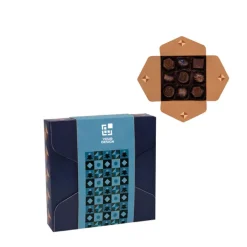 Gift Campaign Scatola con 9 praline con ripieno di caffè e prugne al cioccolato></noscript> Cioccolatini