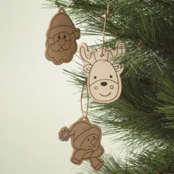 Gift Campaign Set con 4 pastelli e 3 figure natalizie da colorare><noscript><img width=