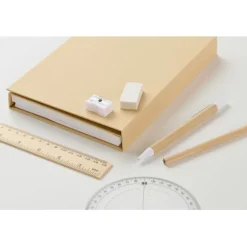 Gift Campaign Set con blocchetto a righe, post-it, penna blu matite e vari accessori><noscript><img width=