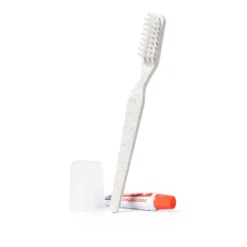 Gift Campaign Set da viaggio con spazzolino in fibra di grano e dentifricio Dental> Accessori Da Viaggio