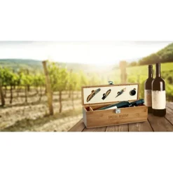 Gift Campaign Set da vino presentato in elegante scatola di bambù e metallo><noscript><img width=