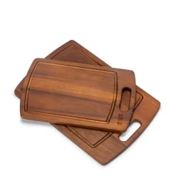 Gift Campaign Set di 2 taglieri in di acacia con impugnatura e incavo></noscript> Taglieri