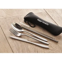 Gift Campaign Set di posate con logo in acciaio inox in un sacchetto di neoprene nero></noscript> Altri Utensili Da Cucina