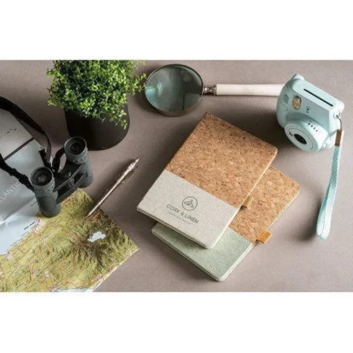 Gift Campaign Taccuini ecologici personalizzati a righe copertina sughero e lino Greener Colors> Taccuini Ecologici|Quaderni A5