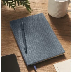 Gift Campaign Taccuino A5 con copertina rigida, pagine a righe e penna blu interna><noscript><img width=