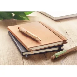 Gift Campaign Taccuino A5 in similpelle riciclata con pagine a righe Love Recycle></noscript> Taccuini Ecologici|Quaderni A5