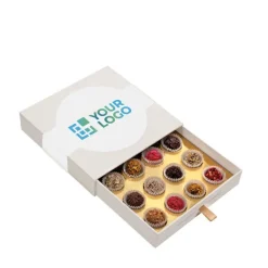 Gift Campaign Tartufi al cioccolato con vari ripieni gourmet in scatola quadrata></noscript> Cioccolatini