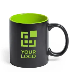 Gift Campaign Tazza promozionale nera opaca interno colorato 350ml Magic Black></noscript> Tazze Mug