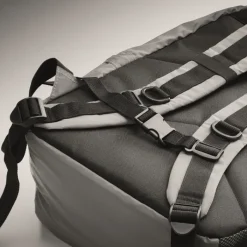 Gift Campaign Zaini sportivi personalizzati riflettente con cordino e tasca per pc></noscript> Zaini Sportivi