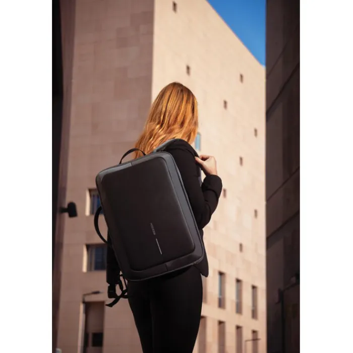 Gift Campaign Zaino antitaccheggio in rPET che si trasforma in valigetta per PC 16''> Zaini Porta Pc