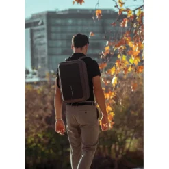 Gift Campaign Zaino antitaccheggio in rPET che si trasforma in valigetta per PC 16''><noscript><img width=