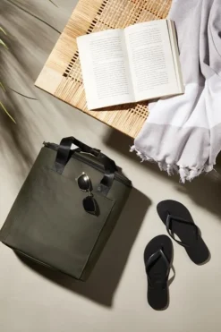 Gift Campaign Zaino frigo promozionale impermeabile con manici Trail Contempo></noscript> Borse Termiche