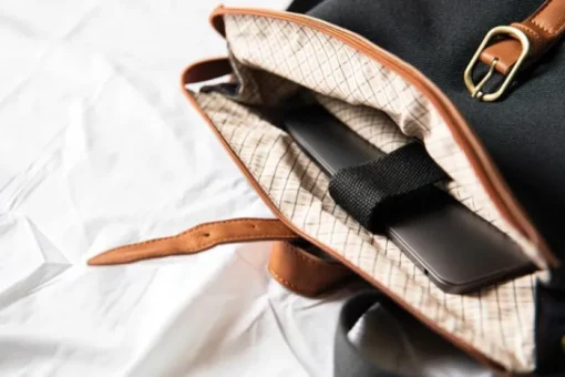 Gift Campaign Zaino personalizzato riciclato tasche imbottite e porta pc EcoStylish> Gadget Ecologici|Zaini Porta Pc